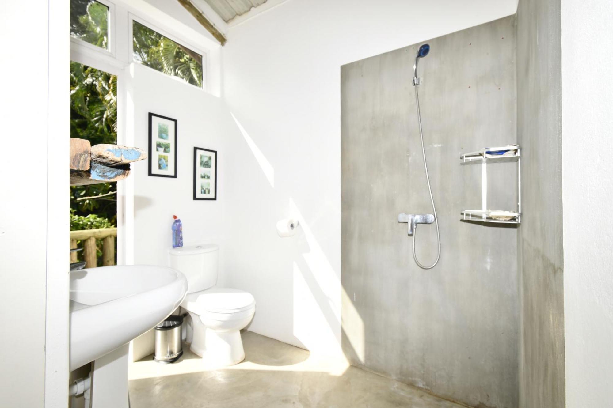 Villa De La Vallee พอร์ตมาตูริน ภายนอก รูปภาพ